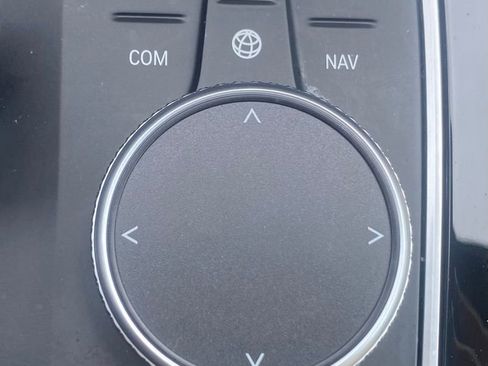 Used 2024 BMW X3 xDrive30i w/ Premium Package image 17