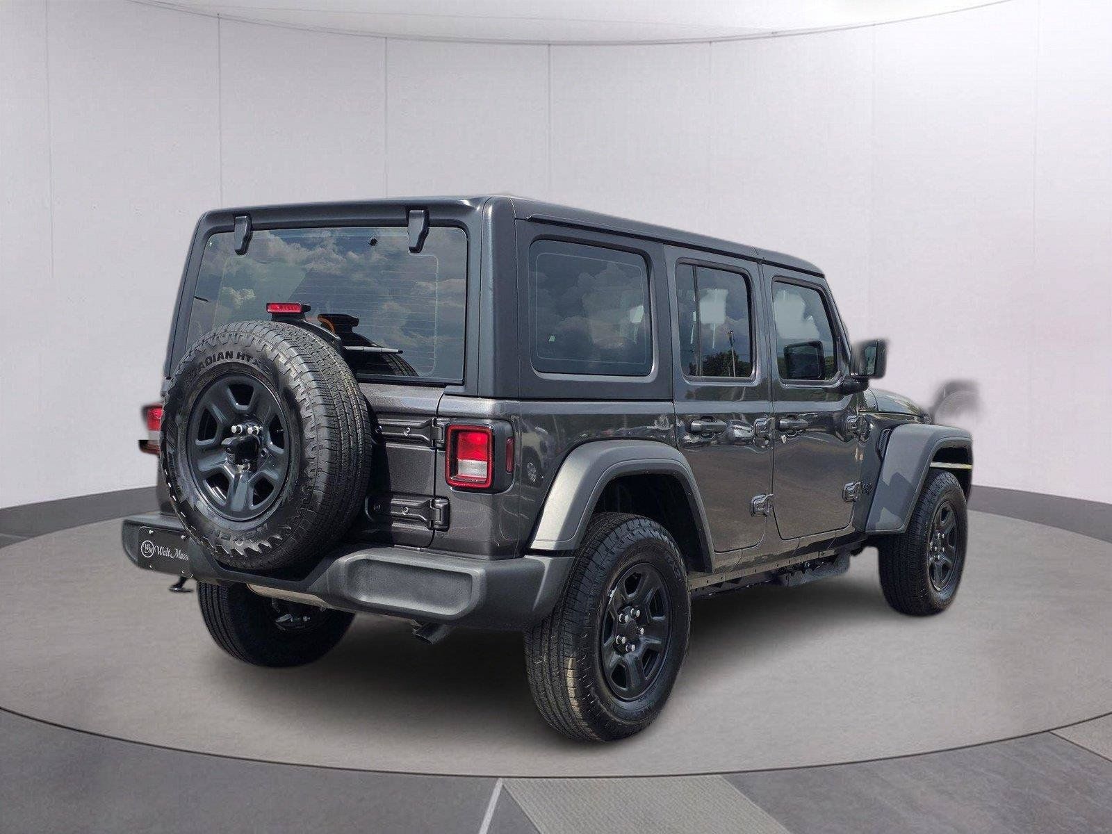 Used 2026 Jeep Wrangler Unlimited Sport AWD/4WD image 5