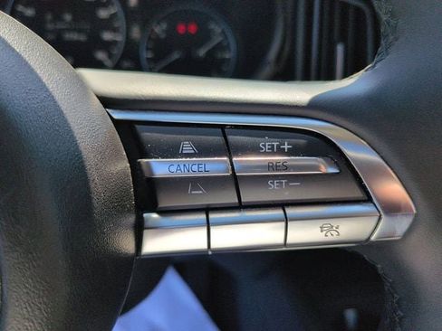 Used 2025 MAZDA CX-50 AWD 2.5 Hybrid w/ Premium Pkg image 21