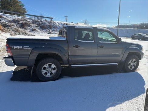 Used 2015 Toyota Tacoma 4x4 Double Cab image 14