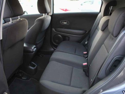 Used 2016 Honda HR-V LX image 28