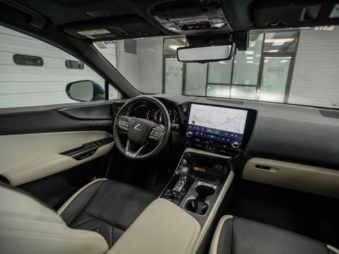 Used 2024 Lexus NX 300h AWD w/ Luxury Package image 16