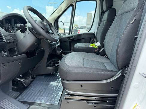 New 2026 RAM ProMaster 1500 w/ Safety Group FWD image 10