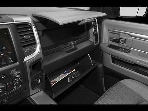 Used 2015 RAM 1500 Big Horn AWD/4WD image 35
