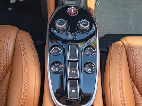 Used 2023 McLaren GT image 21