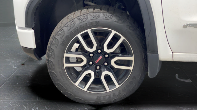 Used 2022 GMC Sierra 1500 AT4 w/ AT4 Preferred Package AWD/4WD image 38