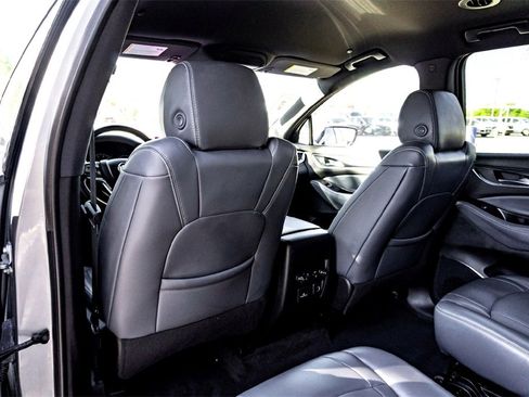Used 2024 Buick Enclave Premium image 28