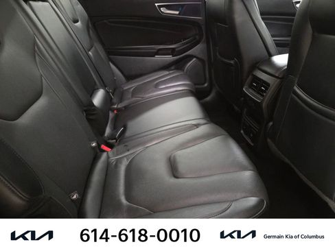 Used 2018 Ford Edge Titanium w/ Equipment Group 301A FWD image 20