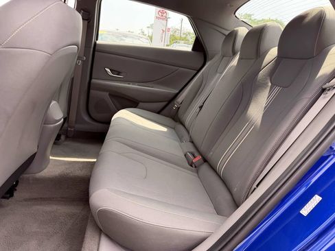 Used 2023 Hyundai Elantra SEL FWD image 13