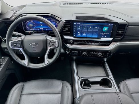 Used 2025 Chevrolet Silverado 2500 LTZ w/ LTZ Plus Package image 15