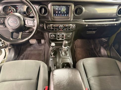 Used 2021 Jeep Wrangler Unlimited Sport AWD/4WD image 2