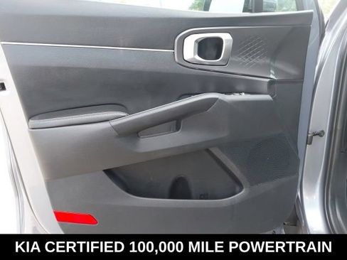 Certified 2023 Kia Sorento LX FWD image 19