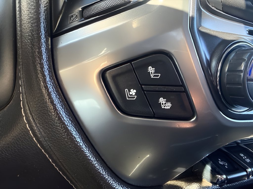 Used 2017 Chevrolet Silverado 2500 LTZ w/ Duramax Plus Package AWD/4WD image 19