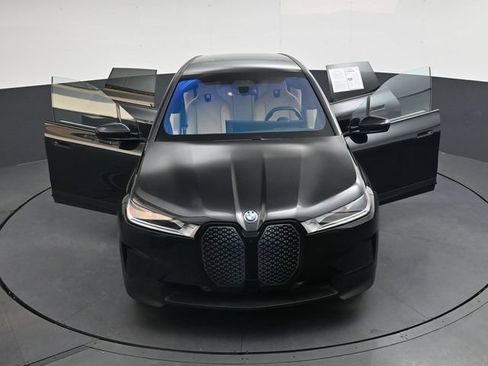 Used 2024 BMW iX xDrive50 AWD/4WD image 38