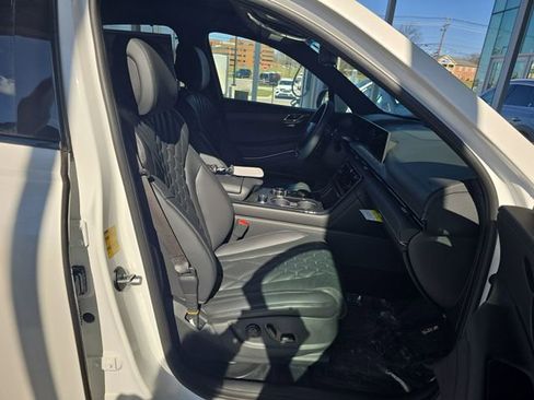 New 2026 Genesis GV80 3.5T e-SC image 25