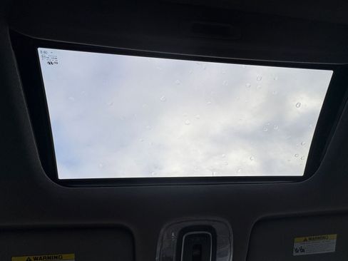 Used 2025 Hyundai Elantra SEL image 24