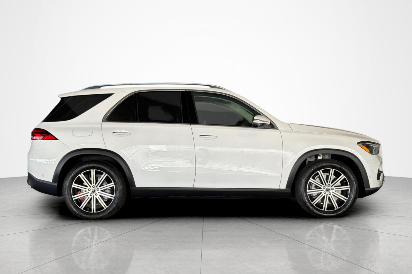 New 2026 Mercedes-Benz GLE 450e 4MATIC image 6