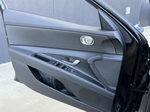 Used 2026 Hyundai Elantra SE image 20