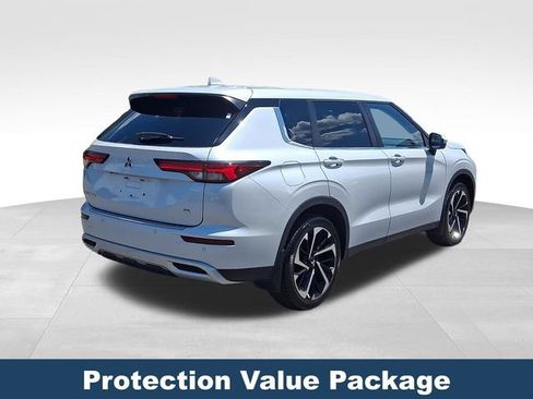 Used 2022 Mitsubishi Outlander SE AWD/4WD image 7