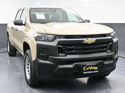 Used 2023 Chevrolet Colorado W/T image 4