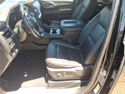 Used 2024 Chevrolet Tahoe LT RWD image 9
