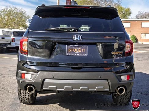 Used 2024 Honda Passport TrailSport image 17