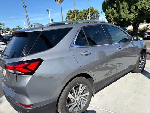 Used 2023 Chevrolet Equinox Premier FWD image 27