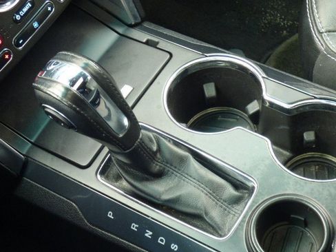 Used 2018 Ford Explorer Limited w/ Equipment Group 301A image 33