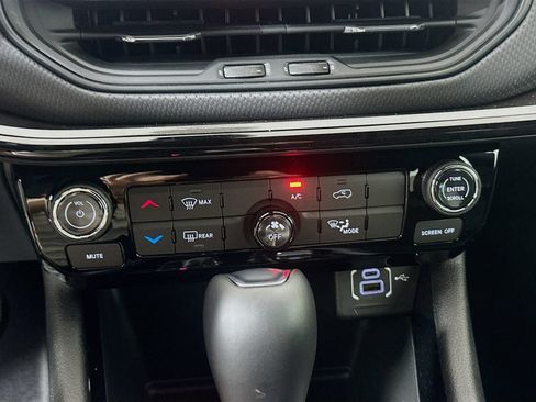 New 2026 Jeep Compass Latitude AWD/4WD image 15