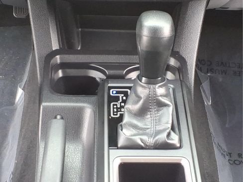 Used 2022 Toyota Tacoma SR RWD image 26
