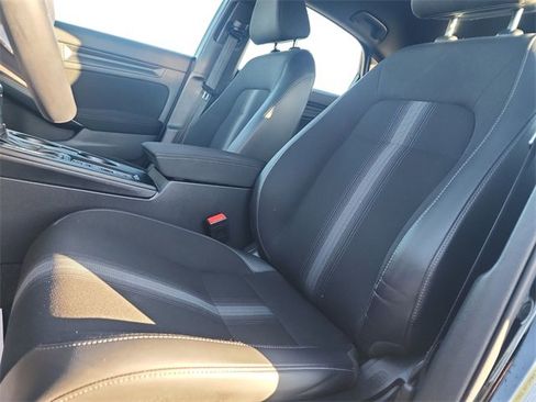 Used 2023 Honda Civic Sport image 18