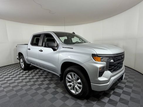 Used 2022 Chevrolet Silverado 1500 Custom w/ LPO, Dark Essentials Package RWD image 1