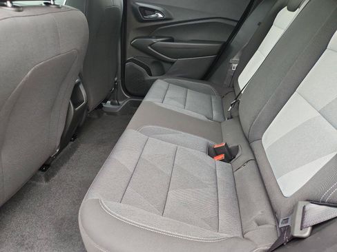 Certified 2025 Chevrolet Trax LS FWD image 21