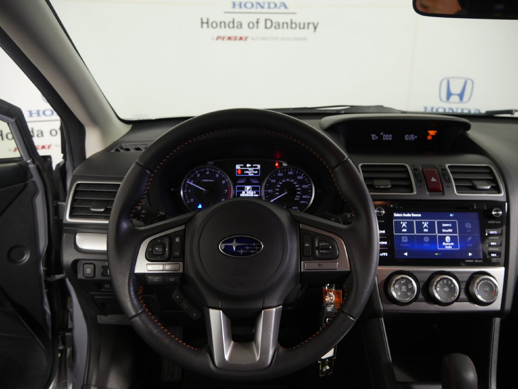 Used 2017 Subaru Crosstrek 2.0i Premium AWD/4WD image 16