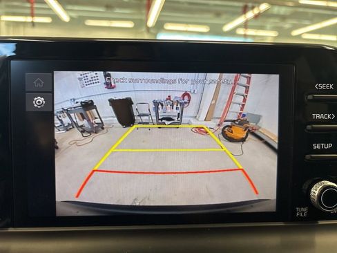 Certified 2024 Kia Seltos LX image 17