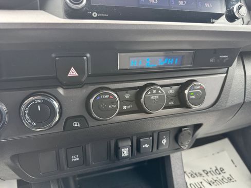 Used 2023 Toyota Tacoma TRD Off-Road image 19