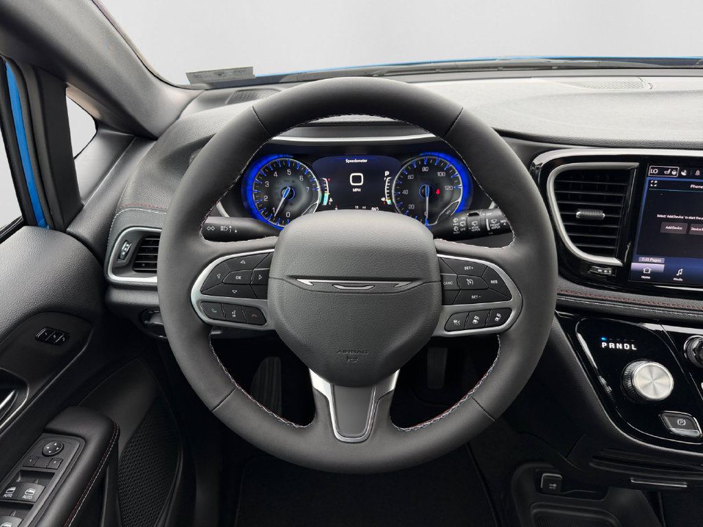 New 2027 Chrysler Pacifica Select AWD/4WD image 18