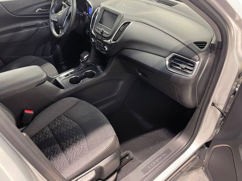 Used 2022 Chevrolet Equinox LT image 28