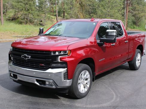 Used 2021 Chevrolet Silverado 1500 LTZ w/ LTZ Premium Package AWD/4WD image 3