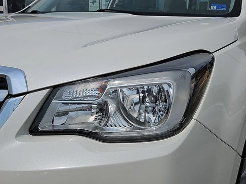 Used 2018 Subaru Forester 2.5i AWD/4WD image 8