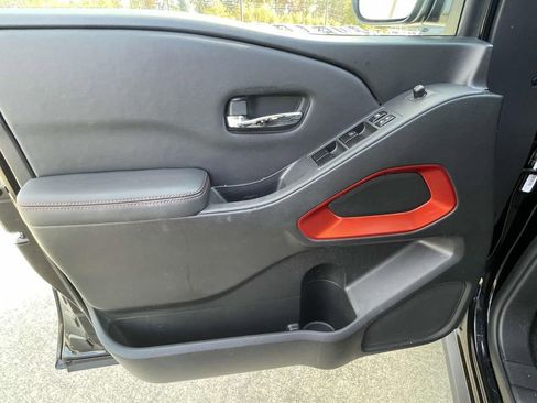 Used 2022 Nissan Frontier Pro-X image 15