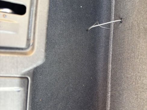 Used 2022 Porsche Taycan image 40