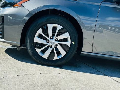 New 2025 Nissan Altima 2.5 S image 11