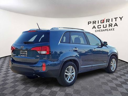 Used 2014 Kia Sorento LX FWD image 4