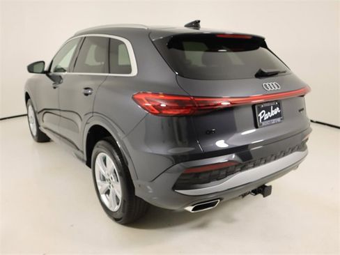 New 2025 Audi Q5 Premium image 3