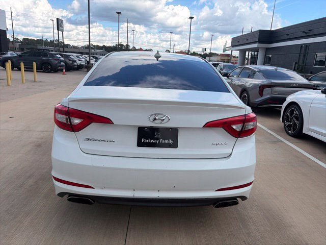 Used 2017 Hyundai Sonata Sport w/ Value Edition Package 02 FWD image 4