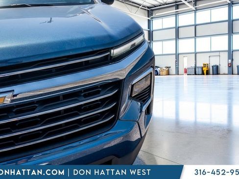 Used 2025 Chevrolet Traverse LT FWD image 37