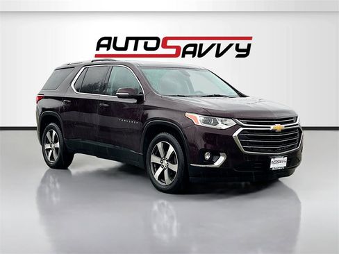 Used 2018 Chevrolet Traverse LT image 1