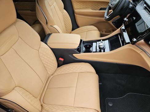 New 2026 Jeep Grand Cherokee Summit AWD/4WD image 16