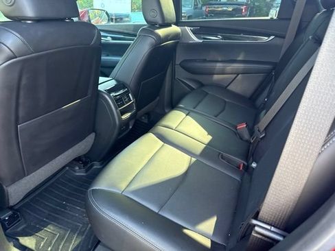 Used 2021 Cadillac XT5 Premium Luxury AWD/4WD image 8